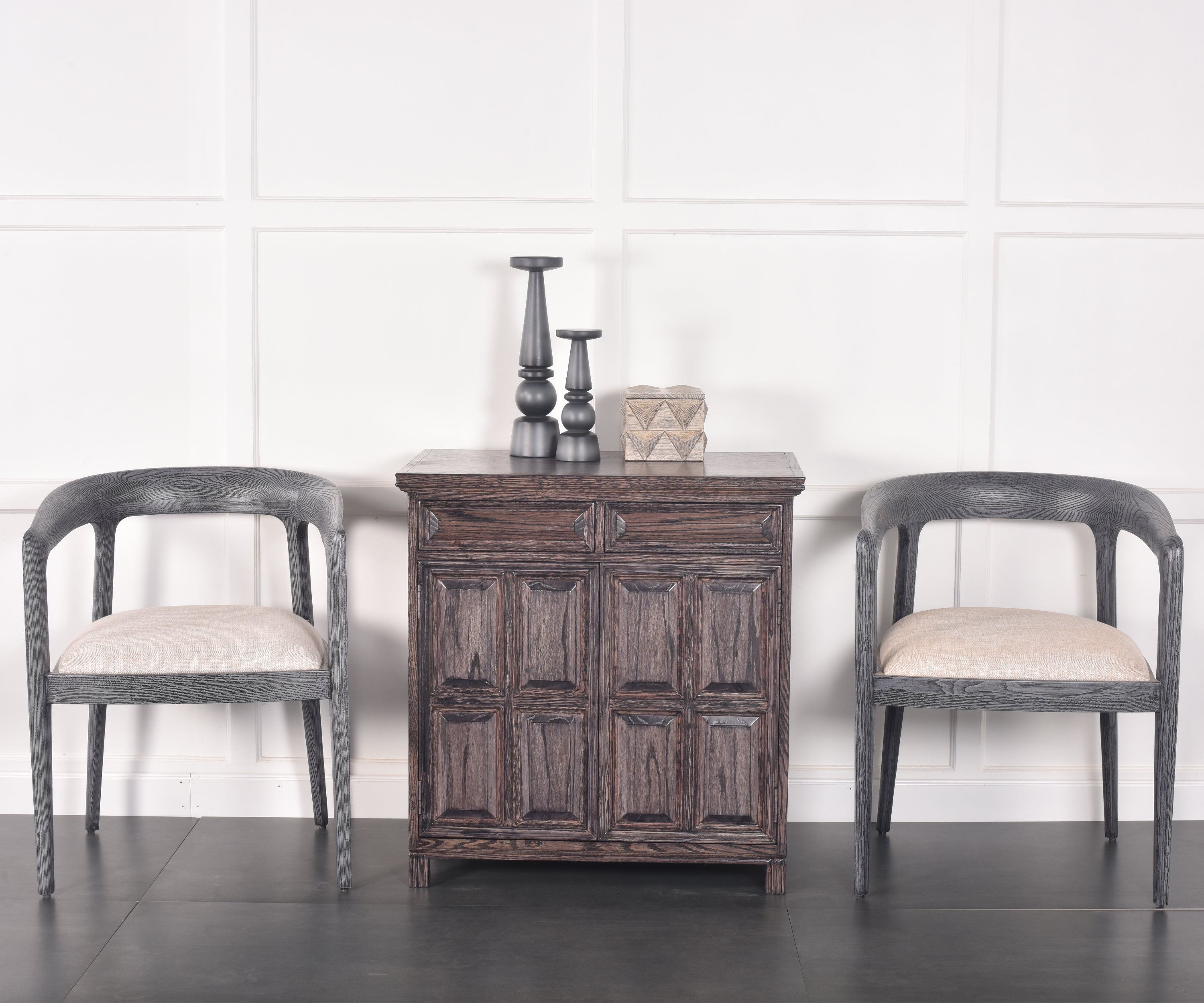 CALVIN CHAIR
